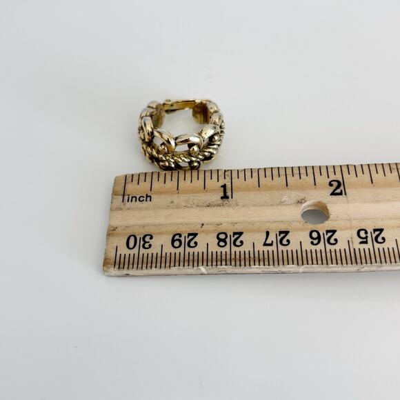 Vintage Avon Clip On Hoop Earrings Gold - Picture 7 of 11